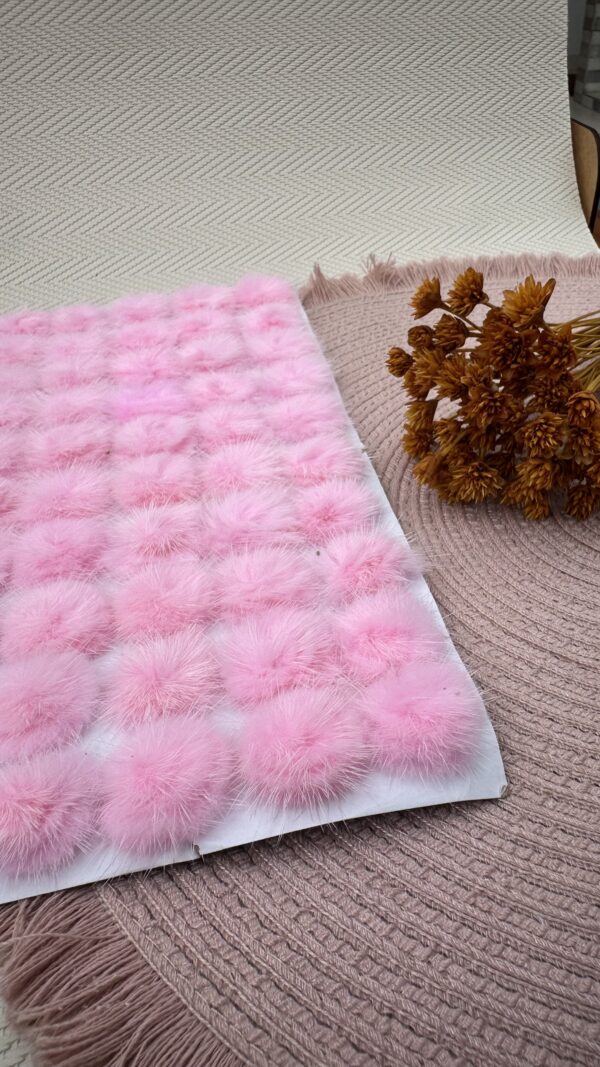 Pompom Pelinho Pequeno Rosa Bebê - 2,5cm - Imagem 2