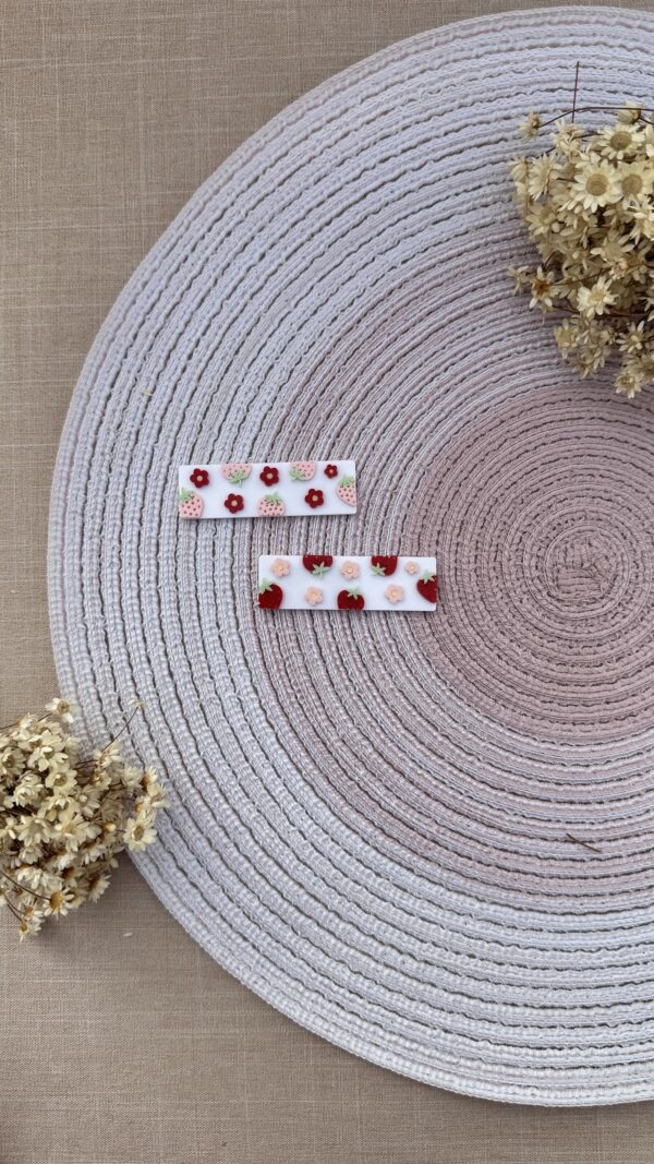Hair Clip Morango com Flores Reto 6,5cm - Imagem 3