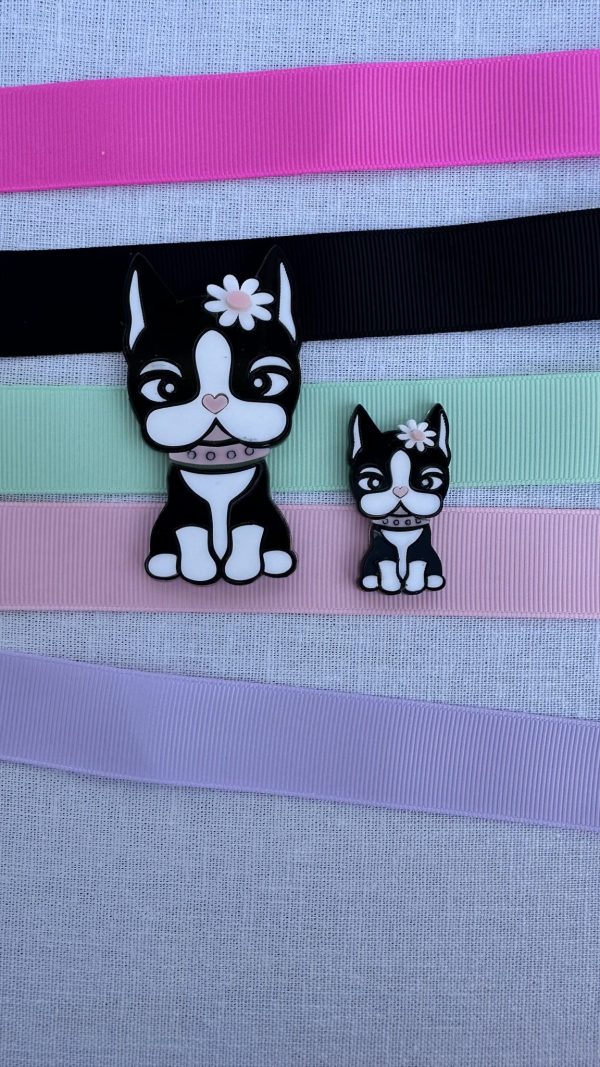 Rebecca BonBon com flor 1 - Imagem 4